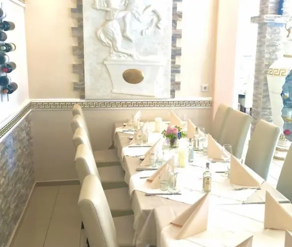 Restaurant Parthenon בית הארחה